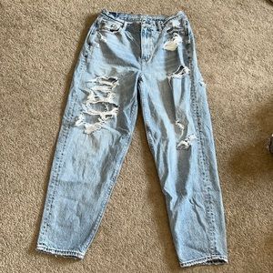 American Eagle Mom Jeans
